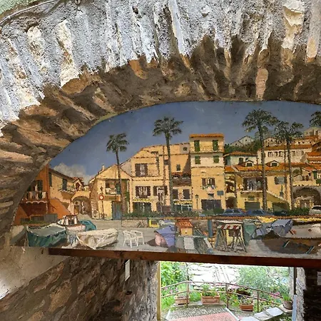 Garibaldi Apartment *