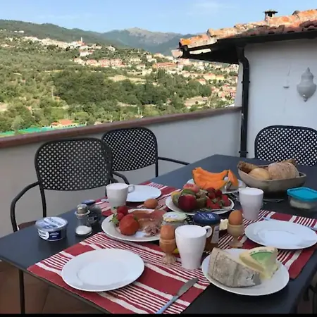 Apartment Garibaldi Isolalunga